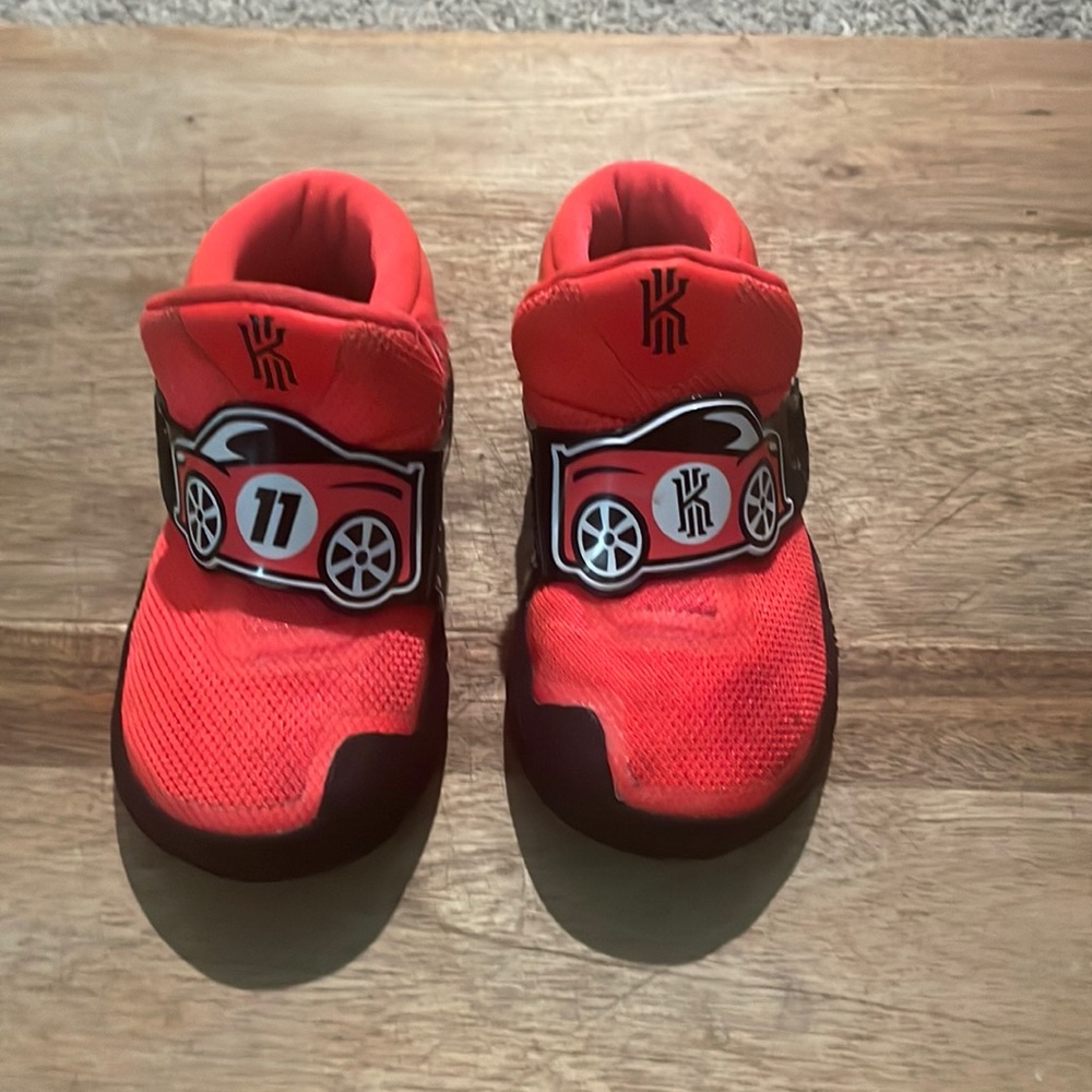 Nike Kyrie 6 Auto Race Car Velcro Toddler Sneakers size  6c